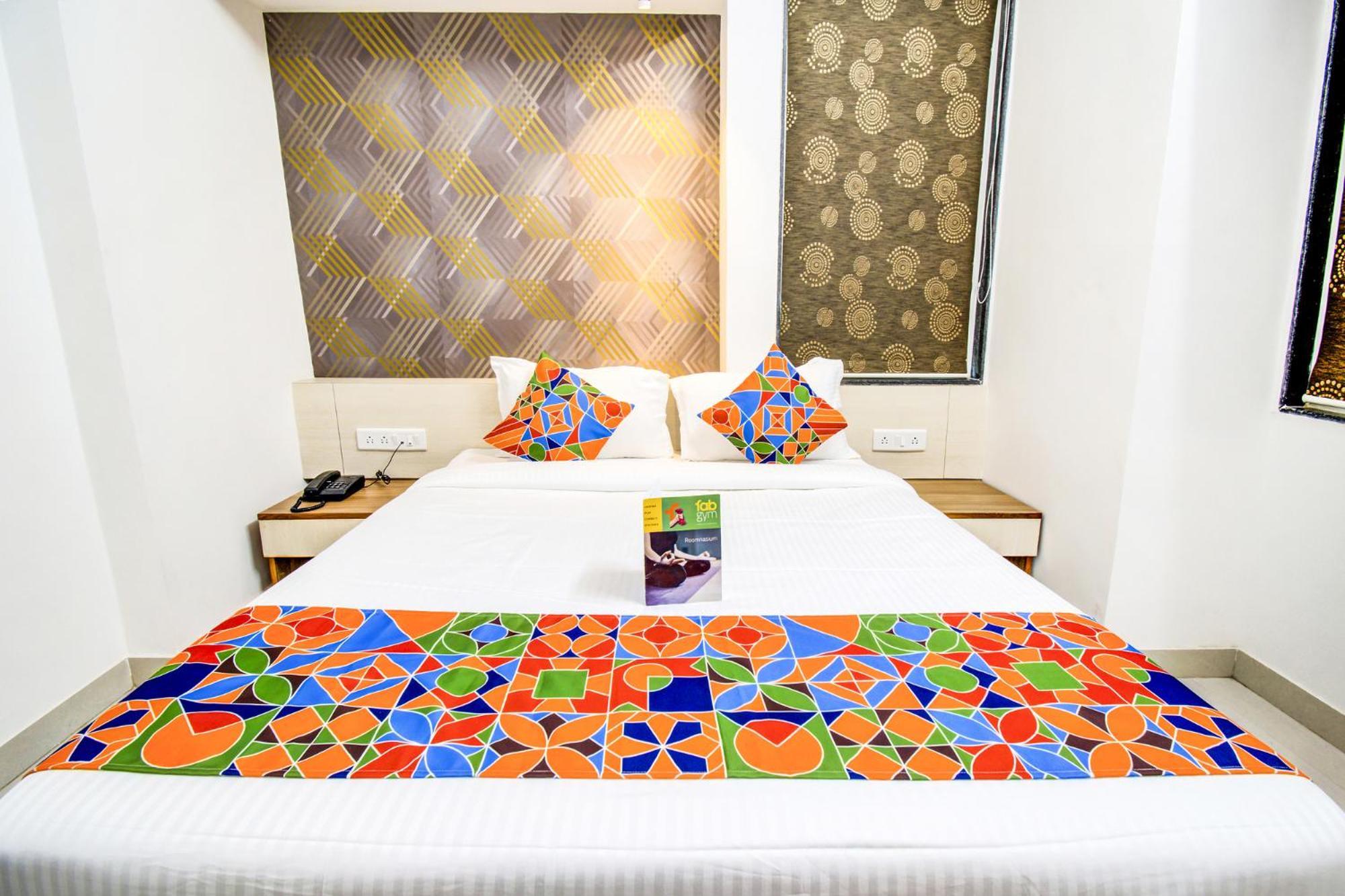 Hotel Fabexpress Marvel Bliss - Nr Trump Towers 3*